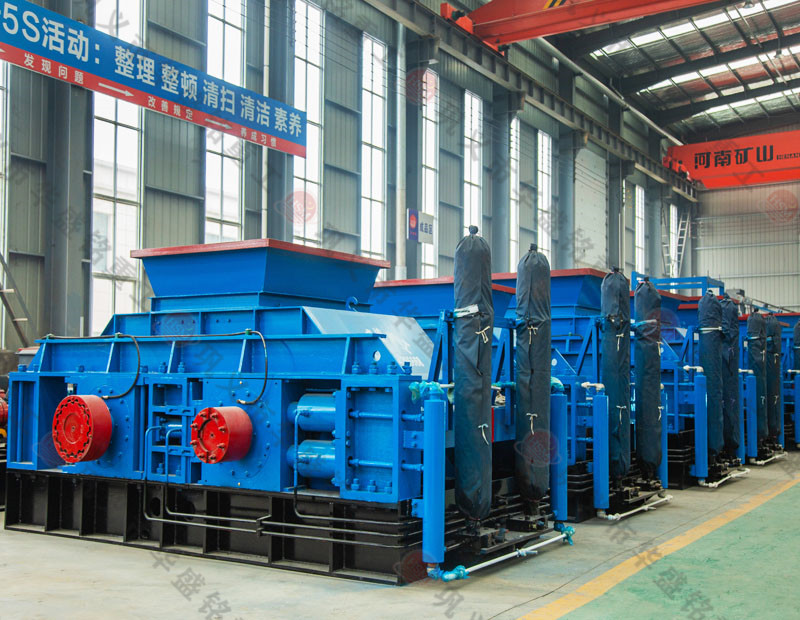 對(duì)輥破碎機(jī)在石料場中的應(yīng)用和特點(diǎn)是什么?